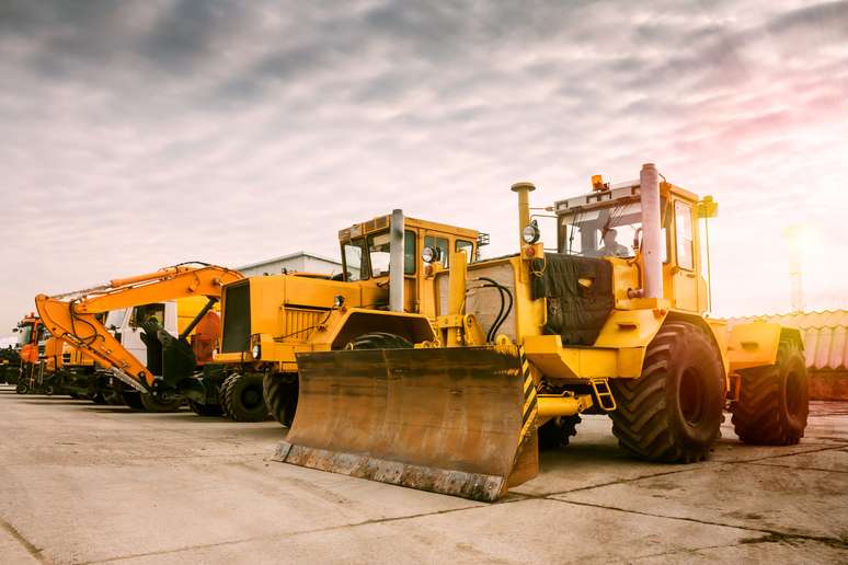 Heavy Machinery & Specialized Imports